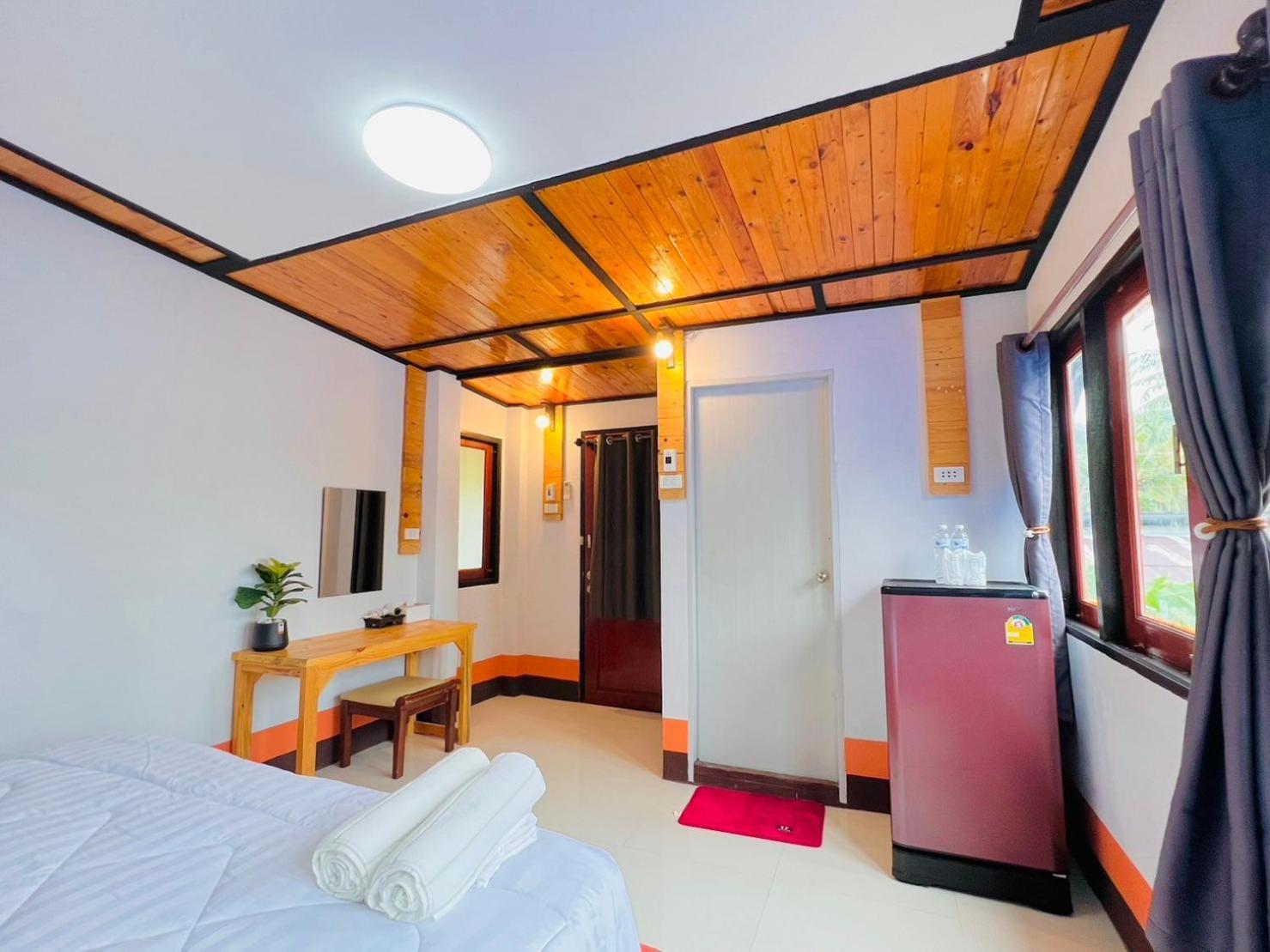 Mookboonchu Guesthouse ,Kohmook Trang Ко-Мук Экстерьер фото