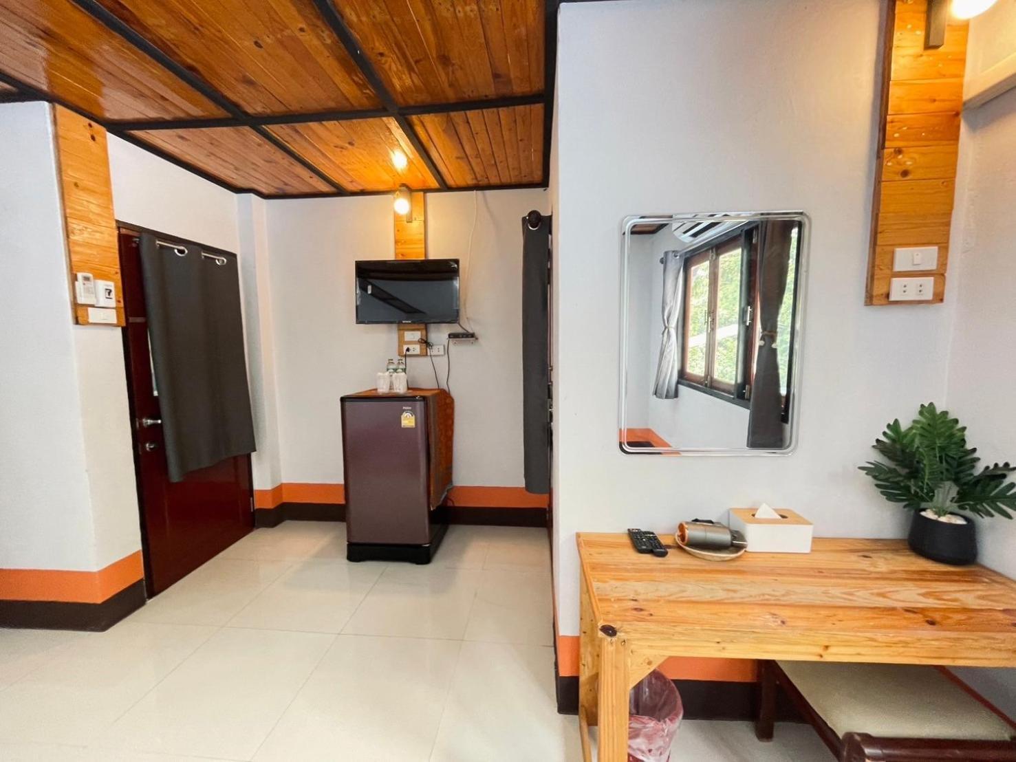 Mookboonchu Guesthouse ,Kohmook Trang Ко-Мук Экстерьер фото