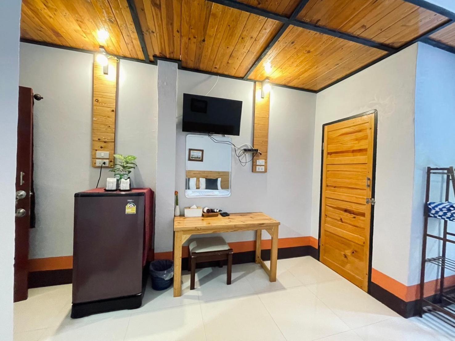 Mookboonchu Guesthouse ,Kohmook Trang Ко-Мук Экстерьер фото